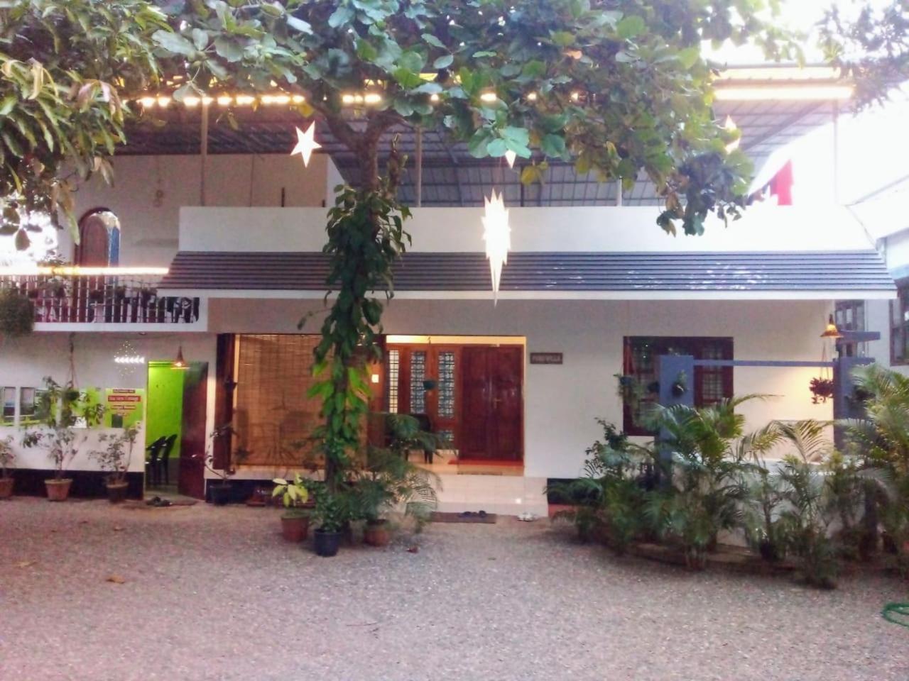 Lodge Varkala Villa