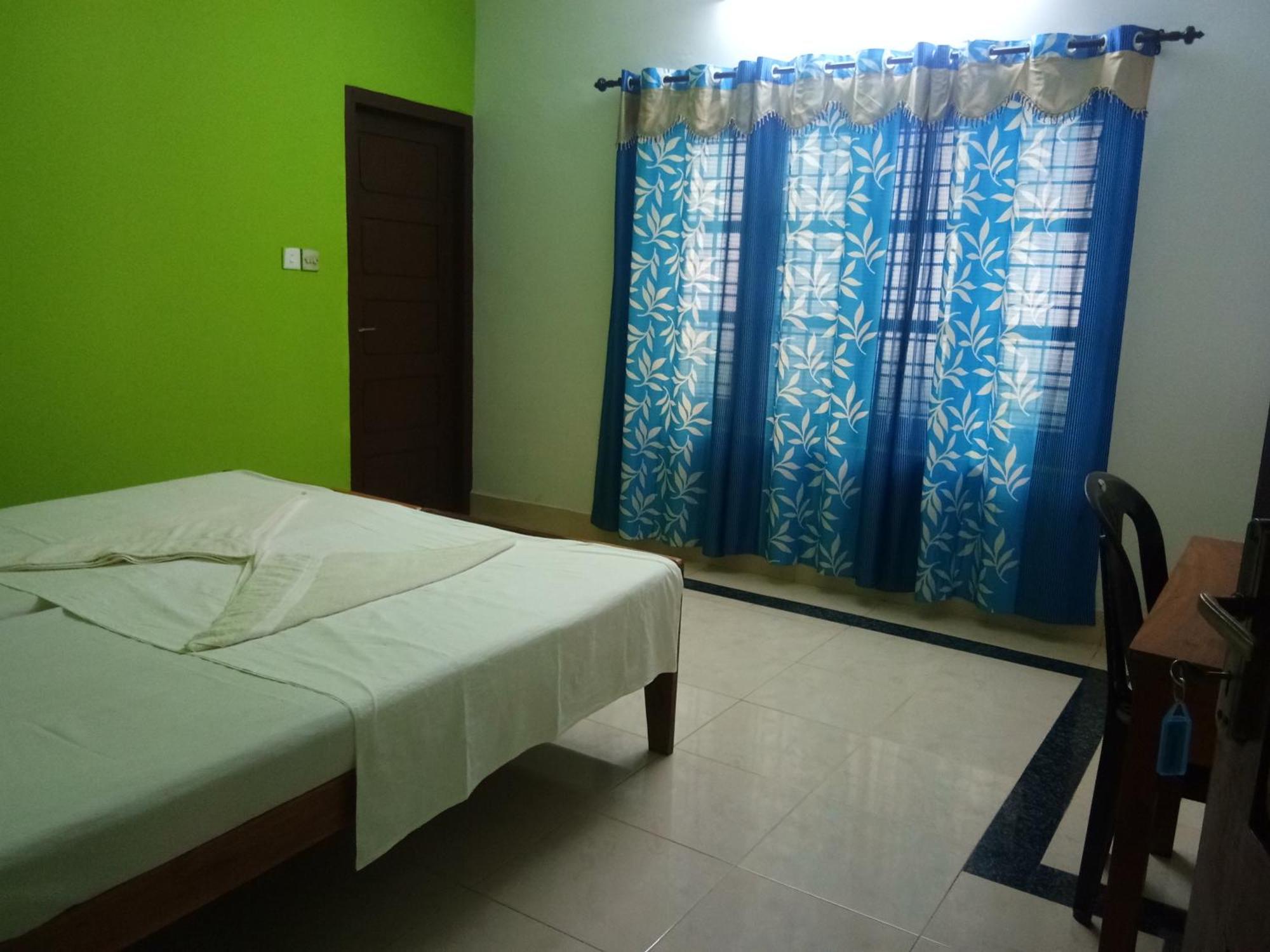 Lodge Varkala Villa *