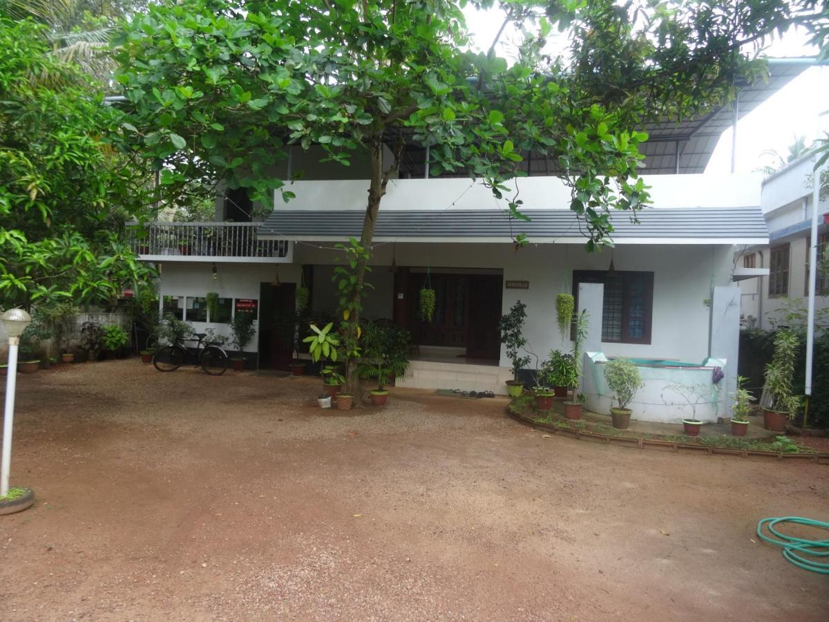 Lodge Varkala Villa Varkala